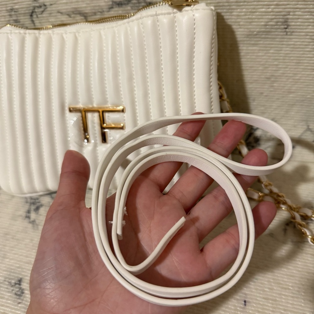 Tom Ford Beauty White Quilted Pouch / Shoulder Bag - Picture 12 of 12